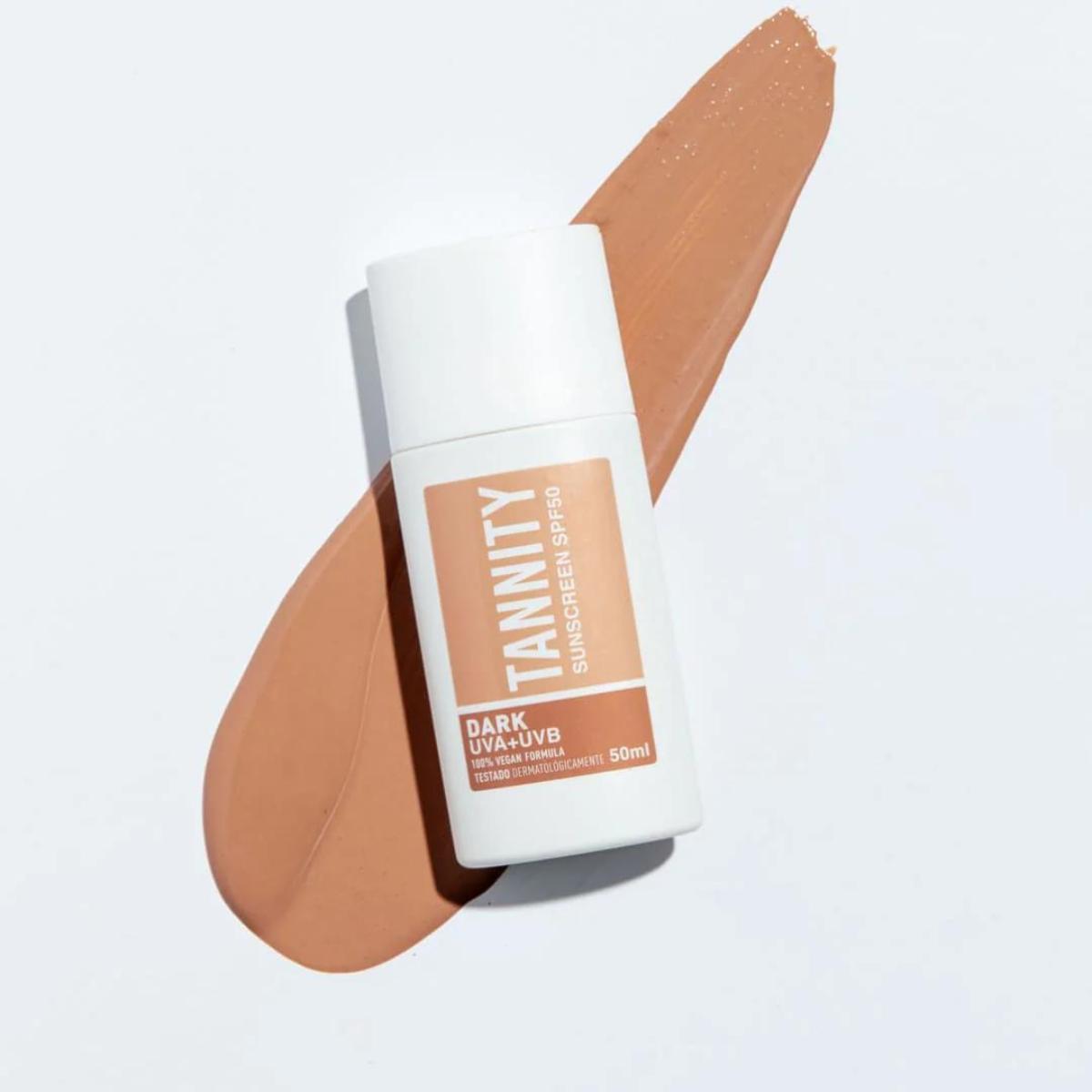 Protector solar con color SPF50 - Dark, Tannity 50 ml
